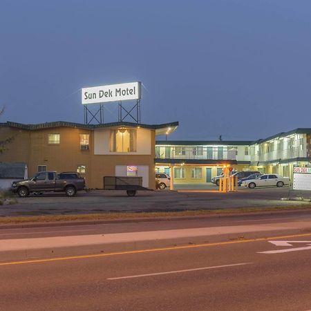 Sun-Dek Motel Medicine Hat Exterior foto